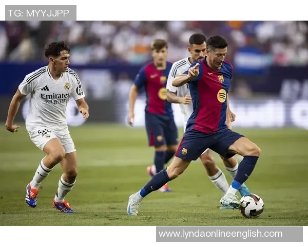 西班牙队总监回应国家德比冲突称球队氛围良好保持冷静态度